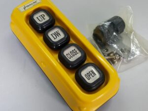 Tay điều khiển 4 nút bấm