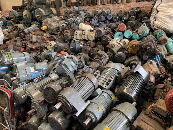 Có nên mua motor thủy lực cũ hay không
